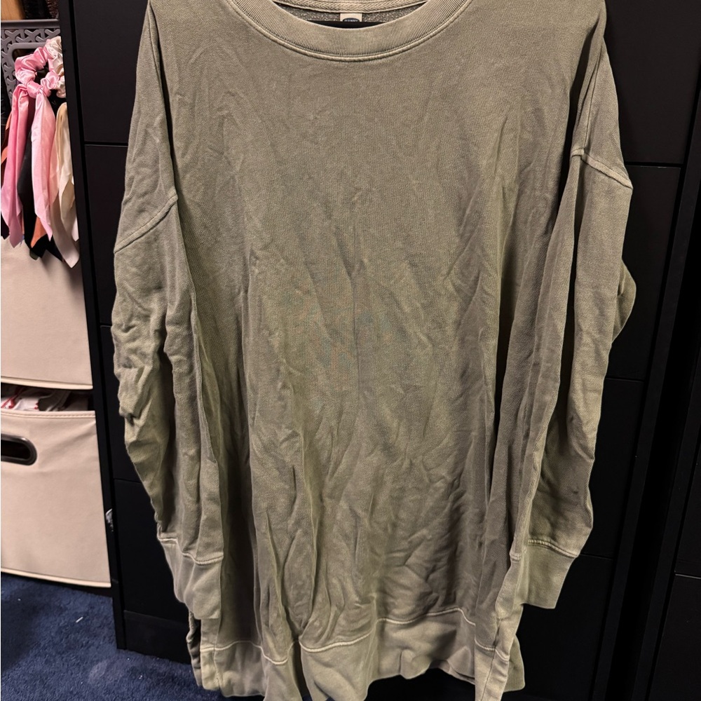 Old Navy Sage Green Crew Neck Top